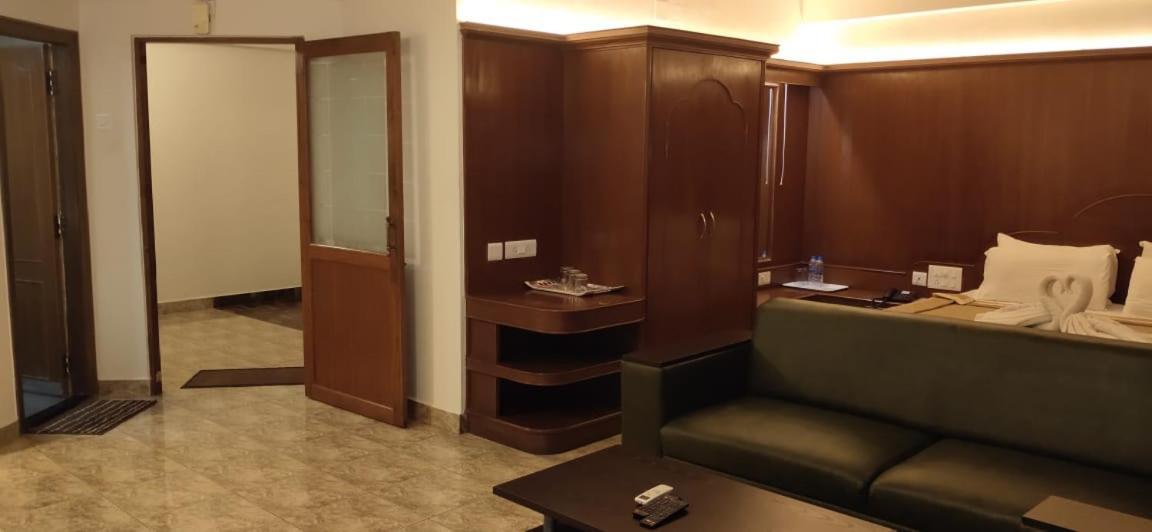 Hotel Sri Ram Residency Udupi Exterior photo